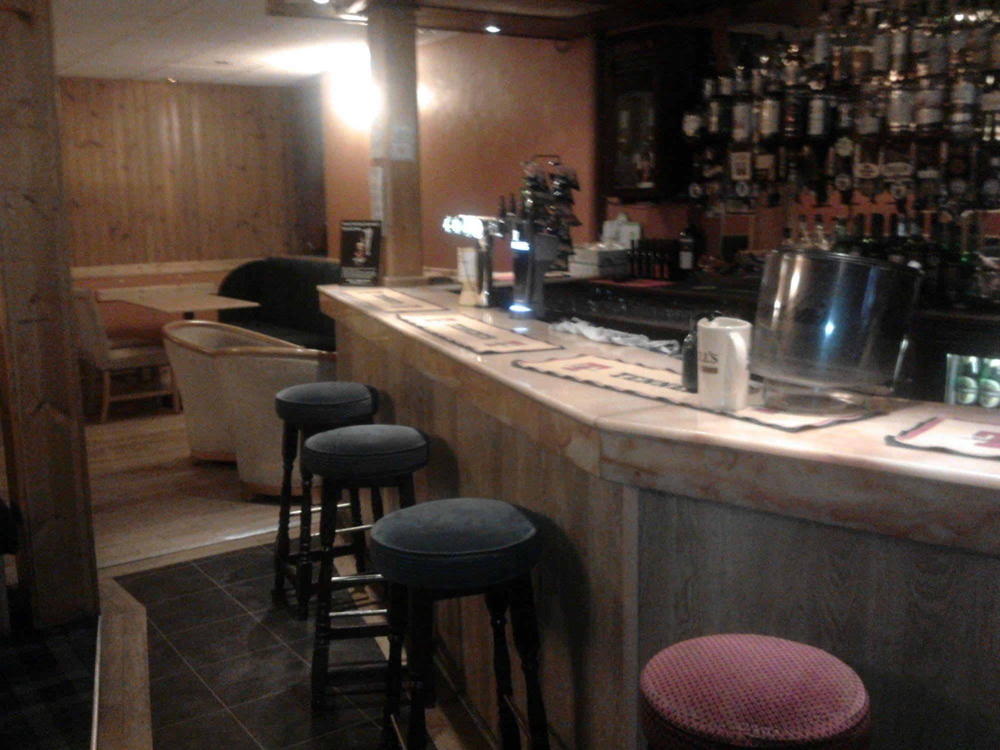The Royal Hotel Blairgowrie and Rattray Extérieur photo
