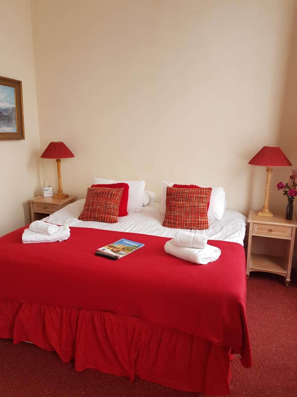 The Royal Hotel Blairgowrie and Rattray Extérieur photo