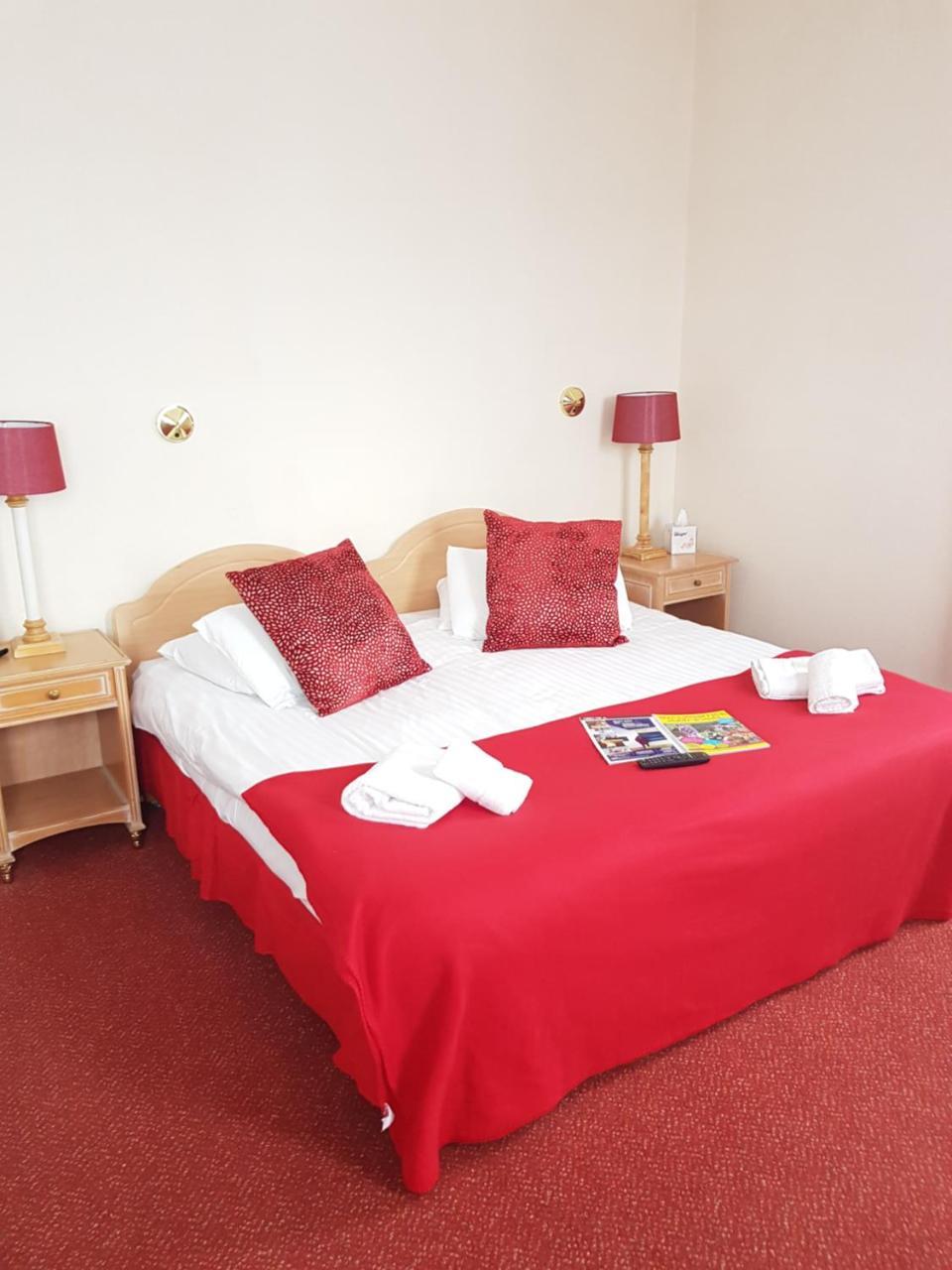 The Royal Hotel Blairgowrie and Rattray Extérieur photo