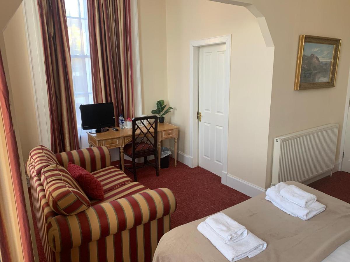 The Royal Hotel Blairgowrie and Rattray Extérieur photo